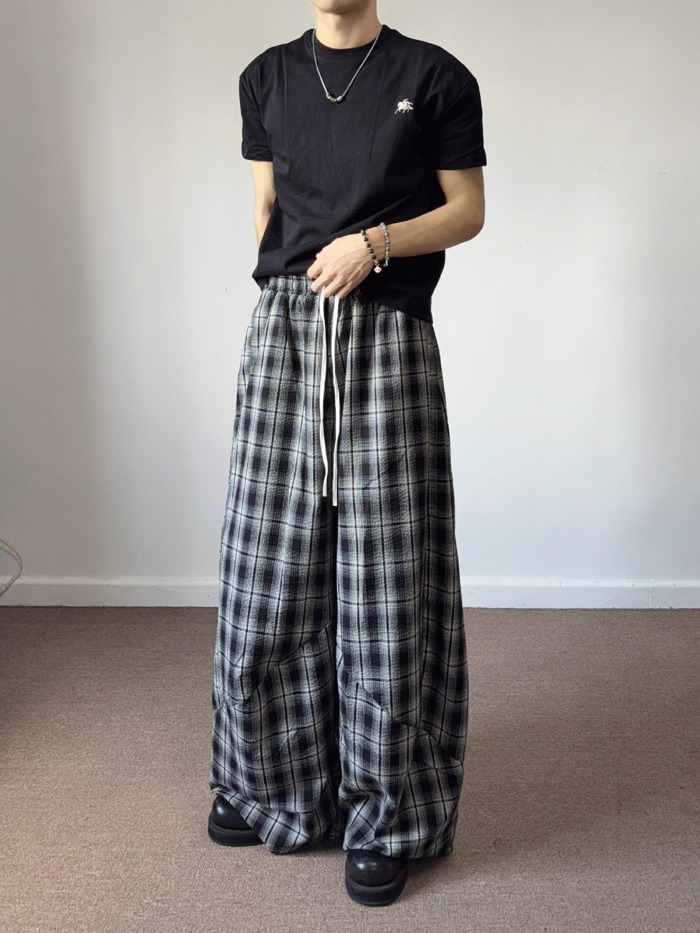 American Retro Loose Fit Plaid Trousers - Image 4