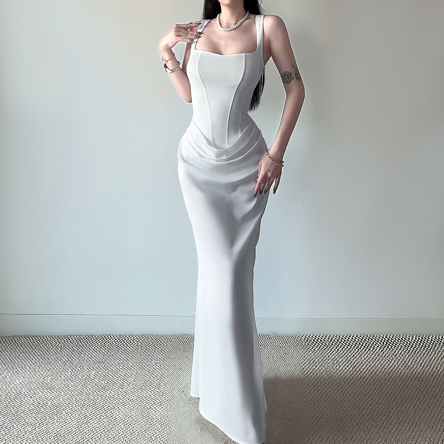 Sleeveless Backless Bodycon Long Dress with Fish Tail Hem - Image 2