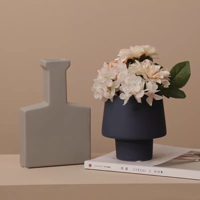 Stylish Desktop Decoration, Small-mouth Flower Vase, Ceramic Vase